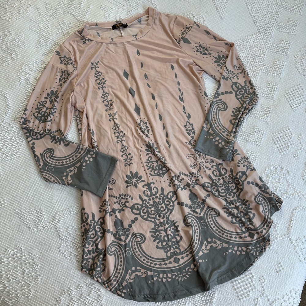 R&B Collection womens size large pink & gray long sleeve mini dress with pockets